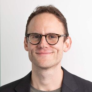 Portrait Felix Rüdiger, Co-Autor des VOLOT-Reports am St. Gallen Symposium