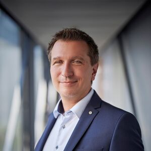 Portrait Philipp Blum, CO-Geschäftsführer der Vorarlberger Blum-Gruppe