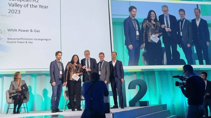 Alexander Trattner (HyCentA), Peter Prenninger (AVL) and Stephan Bauer (RAG Austria AG) nahmen die Auszeichnung im Namen von WIVA P&G entgegen.