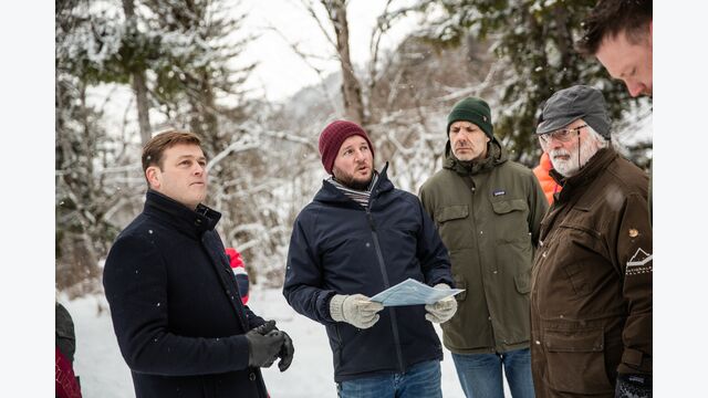 Protest in Molln: Bürger demonstrieren gegen Windräder in den Wäldern des Waldviertels.