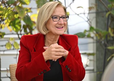 „Investitionen in Wissenschaft und Forschung sind daher nicht nur Investitionen in die Zukunft, sondern sind bereits heute ein wesentlicher Teil für die Erhaltung unseres Wohlstandes“, ist Landeshauptfrau Johanna Mikl-Leitner überzeugt.