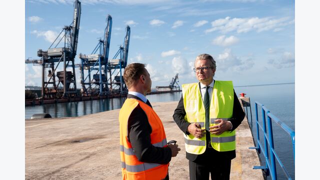 LH Drexler zu Besuch im Hafen von Koper, der wichtigste Adriahafen für die Logistik-Drehscheibe Steiermark.