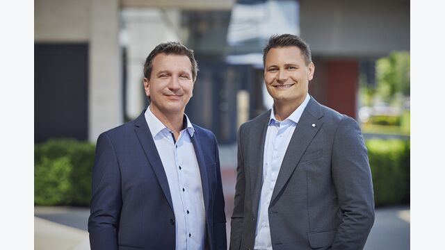 Martin Blum, Geschäftsführer bei Blum (rechts im Bild)