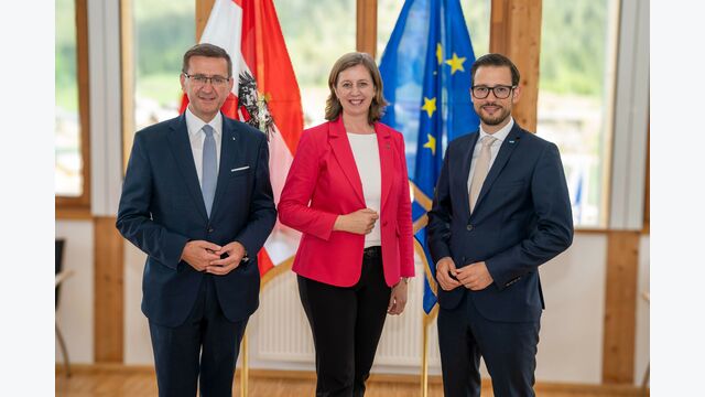 Markus Achleitner, Wirtschafts- und Forschungs-Landesrat von Oberösterreich, Barbara Eibinger-Miedl, Wirtschafts- und Forschungs-Landesrätin der Steiermark, und Sebastian Schuschnig, Wirtschafts-Landesrat von Kärnten.