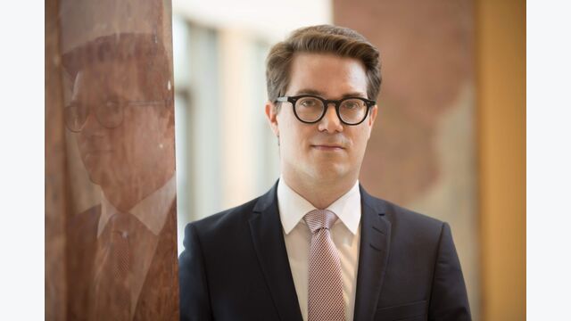 Lukas Crepaz, kaufmännischer Direktor der Salzburger Festspiele, will bis zum Jahr 2032 rund 335 Millionen Euro in die Sanierung und Erweiterung der Festspielhäuser investieren.