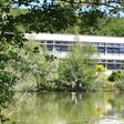 Natur rund um den Campus der Johannes Kepler Uni in Linz, Oberösterreich.