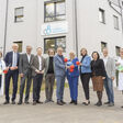 Gemeinsam konnte die Zukunft der Chemie Akademiegesichert werden: Stadtrat Günter Riegler, WKO Steiermark Direktor Karl-Heinz Dernoscheg, IV-Geschäftsführer Christoph Robinson, Wolfgang Kern aus dem Bildungsministerium, WKO Steiermark Präsident Josef Herk, Chemie Akademie Leiterin Andrea Hickel, Wirtschaftslandesrätin Barbara Eibinger-Miedl, Bildungsdirektorin Elisabeth Meixner und Stadtrat Manfred Eber (v.l.)