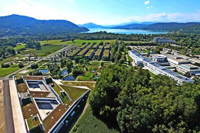 © Lakeside Park GmbH Der Lake Side Park in Klagenfurt, Kärnten, in der Totalen.