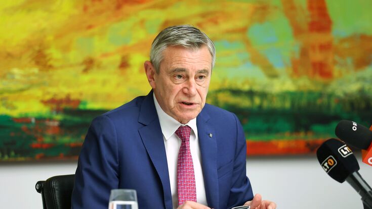 © RLB OÖ RLB OÖ-Generaldirektor Heinrich Schaller bei der heutigen Pressekonferenz