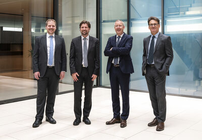© Nussbaumer Photography Der Vorstand der Hypo Vorarlberg, v.l.n.r.: Philipp Hämmerle, Michel Haller (Vorstandsvorsitzender), Stephan Sausgruber (neues Vorstandsmitglied ab 1.5.2025) und Wilfried Amann (Vorstand bis 30.4.2025)