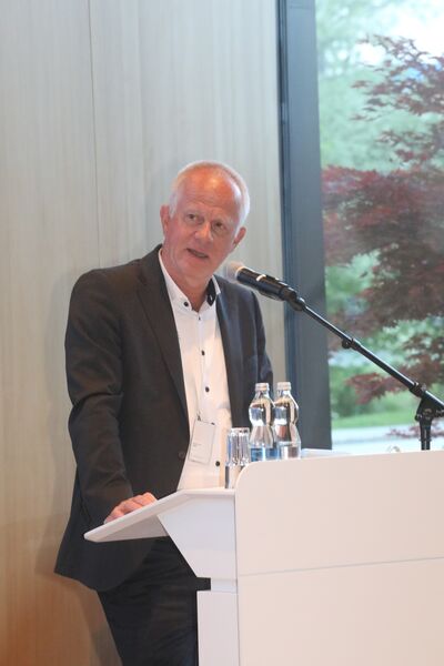 IV-Tirol-Präsident Max Kloger bei seiner Rede am Industrieempfang der Tiroler Indudstrie 2025