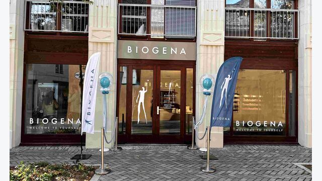Außenansicht auf Franchise-Store des Salzburger Nahrungsergänzungsmittel-Unternehmens Biogena in Baden bei Wien