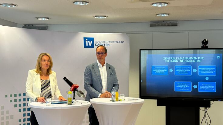 Claudia Mischensky und Timo Springer bei der Pressekonferenz der IV Kärnten.