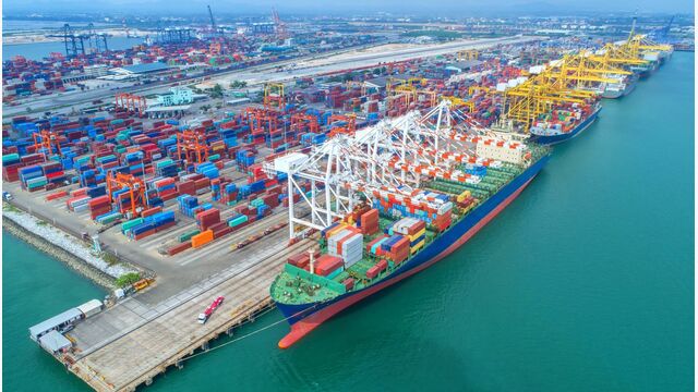 Luftansicht auf den Containerhafen Laem Chabang in Thailand