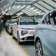 Eine Reihe von E-Autos in der Produktion des chinesischen Autoherstellers XPENG.