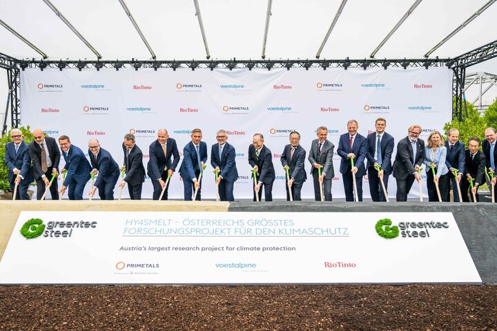 Spatenstich für die Hy4Smelt-Pilotanlage am Linzer voestalpine-Gelände am 25. September 2025