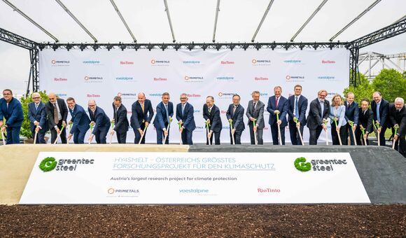 Spatenstich für die Hy4Smelt-Pilotanlage am Linzer voestalpine-Gelände am 25. September 2025
