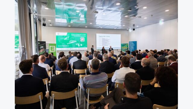 Publikum bei Business Lounge des Mobilitätsclusters ACstyria in der Pankl Academy in Kapfenberg 2025.