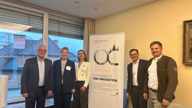 Die European Biosolutions Coalition zu Besuch bei AustroCel Hallein in salzburg