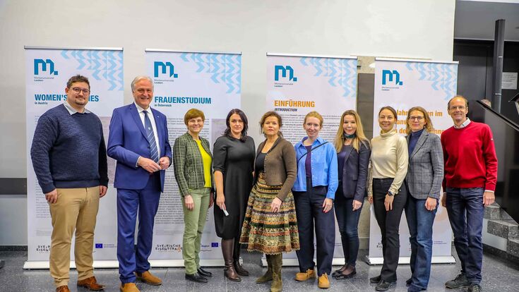 Bei der eröffnung der austellung "100 jahre frauen im montanwesen": Alexander Baumann (Universitätsarchiv der Montanuniversität Leoben), Rektor Peter Moser, Birgit Sandler (Vizebürgermeisterin Leoben), Kerstin Dohr (Verein Steirische Eisenstraße), Vizerektorin Christina Holweg, Johanna Irrgeher (Montanuni Leoben), Eva Wegerer (Montanuni Leoben), Ulla Prodinger (Diversity Management, Montanuni Leoben), Vizerektorin Manuela Raith und Gerfried Tiffner (Verein Steirische Eisenstraße).