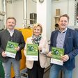 Anton Berger, Innungsmeister der Sanitär-, Heizungs- und Lüftungstechniker, WKO Steiermark Vizepräsidentin Gabi Lechner und Nachhaltigkeitsexperte Andreas Gumpetsberger präsentieren die Pilotstudie „CO2-Vergleich von Heizsystemen“