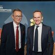 RVS-Generaldirektor Heinz Konrad, mit dem Direktor des Thinktanks Agenda Austria, Franz Schellhorn, beim Neujahrsempfang vom Raiffeisenverband Salzburg