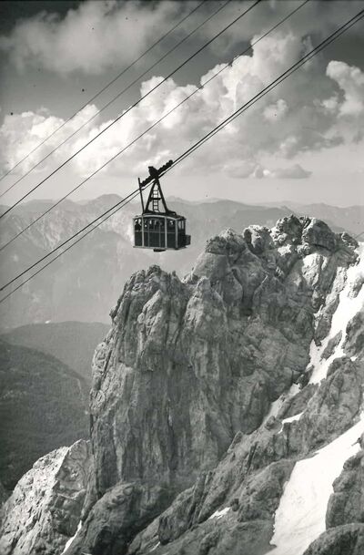 Erste Kabine der Tiroler Zugspitzbahn 1926