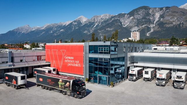 Außenansicht auf Zentrale des großhändlers Wedl in Mils bei Hall in Tirol