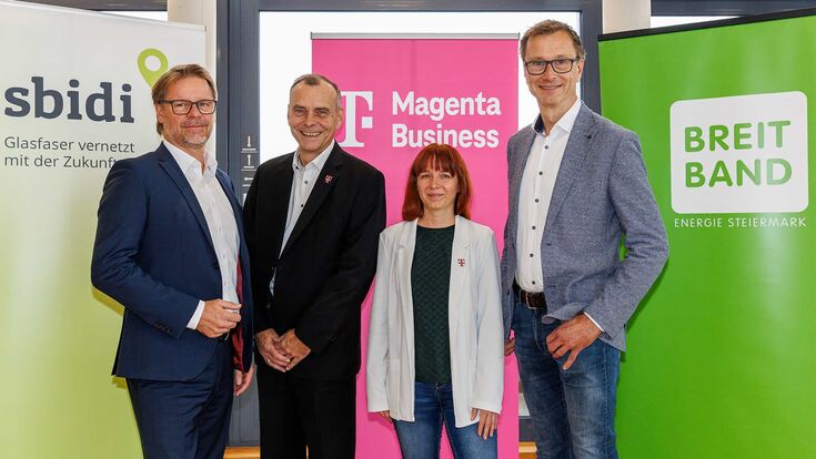 Herbert Jöbstl (Geschäftsführer sbidi), Klemens Wagner (B2B Sales Magenta), Anna Sammer (Regional Lead Steiermark Magenta) und Hannes Kohlmeier (Geschäftsführer Energie Steiermark Breitband GmbH)