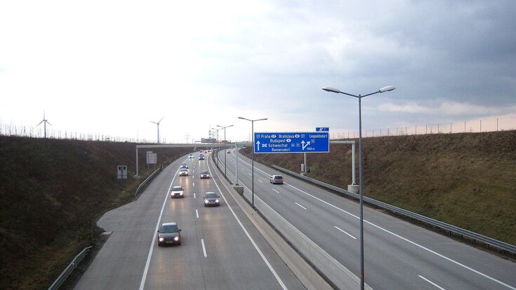 Wiener Außenring Schnellstraße S1 Richtung Schwechat vor der Anschlussstelle Leopoldsdorf