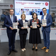 Wirtschafts-Landesrat Markus Achleitner, Iris Schmidt, Landesgeschäftsführerin Arbeitsmarktservice OÖ, Mag.a Brigitte Deu, Landesstellenleiterin Sozialministeriumservice OÖ, und Christoph Knogler, CEO KEBA Group AG.