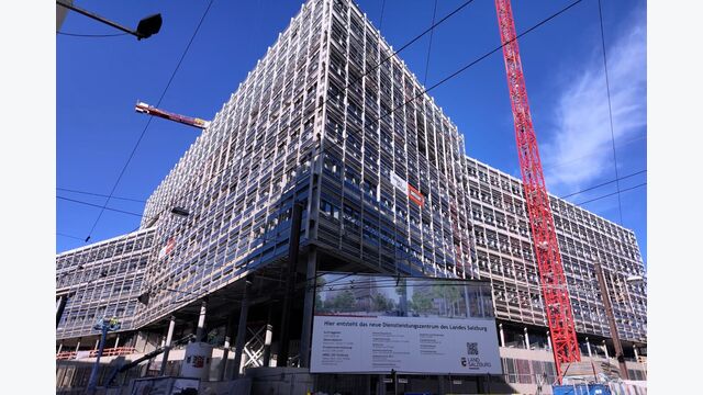 Baustelle des Landesdienstleistungszentrum (LDZ) beim Salzburger Hauptbahnhof