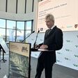 Roman Stiftner, Präsident der BVL Österreich, beim BVL Logistik Dialog 2026 auf der Bühne